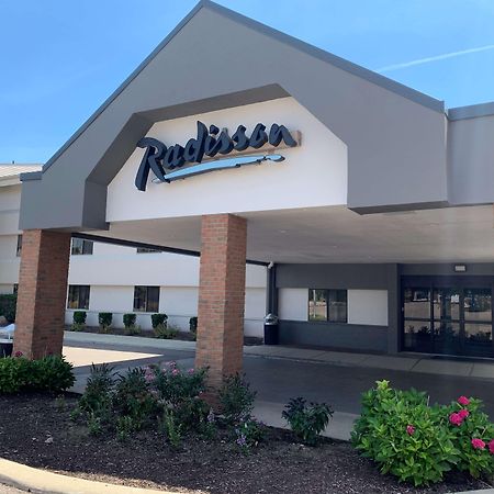 Radisson Hotel Detroit-Farmington Hills Zewnętrze zdjęcie
