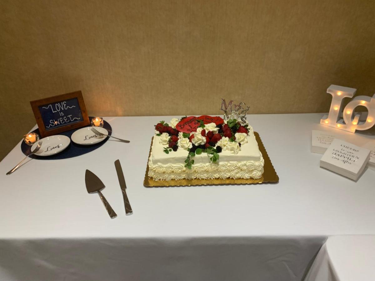 Radisson Hotel Detroit-Farmington Hills Zewnętrze zdjęcie
