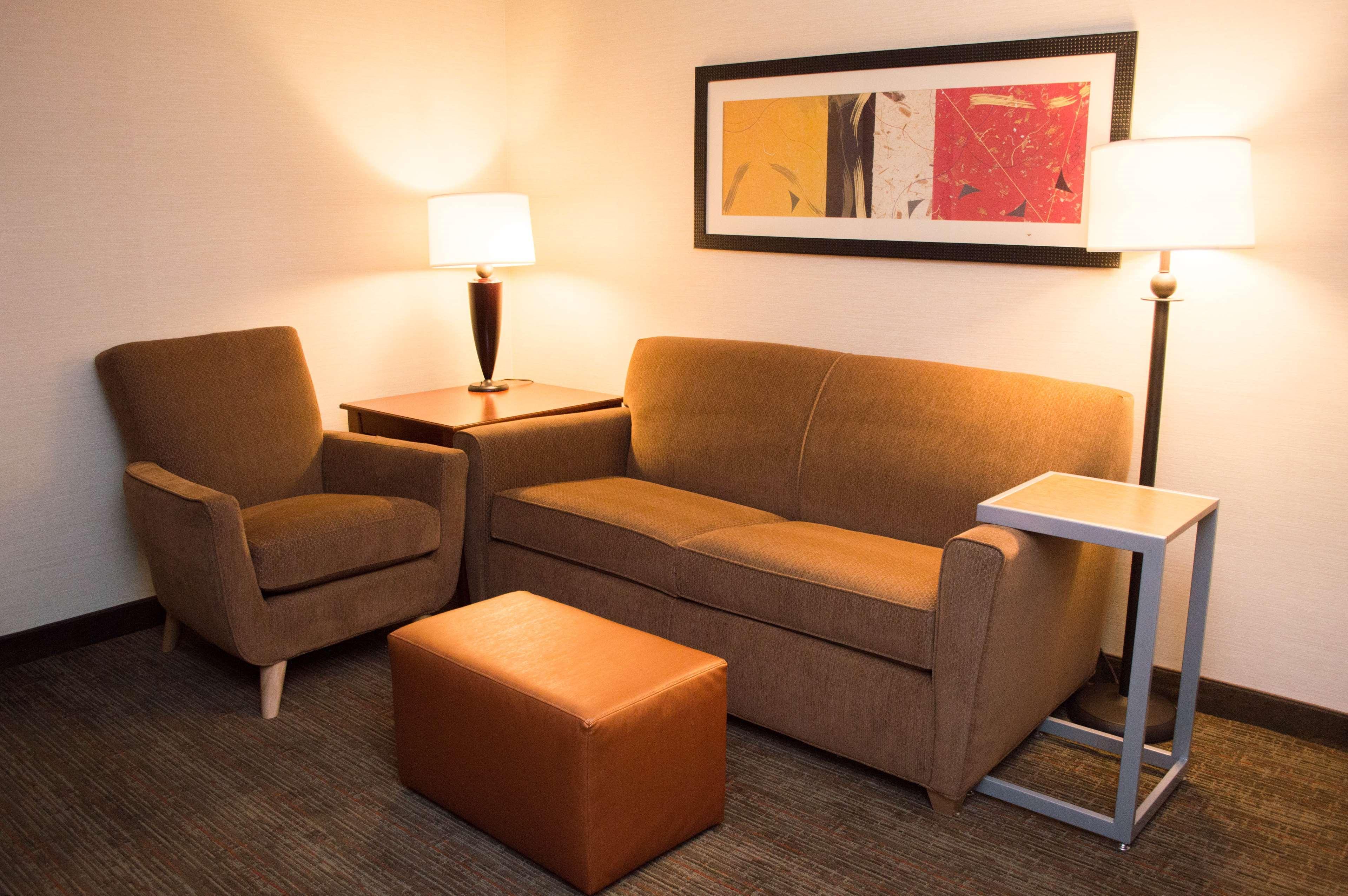 Radisson Hotel Detroit-Farmington Hills Zewnętrze zdjęcie