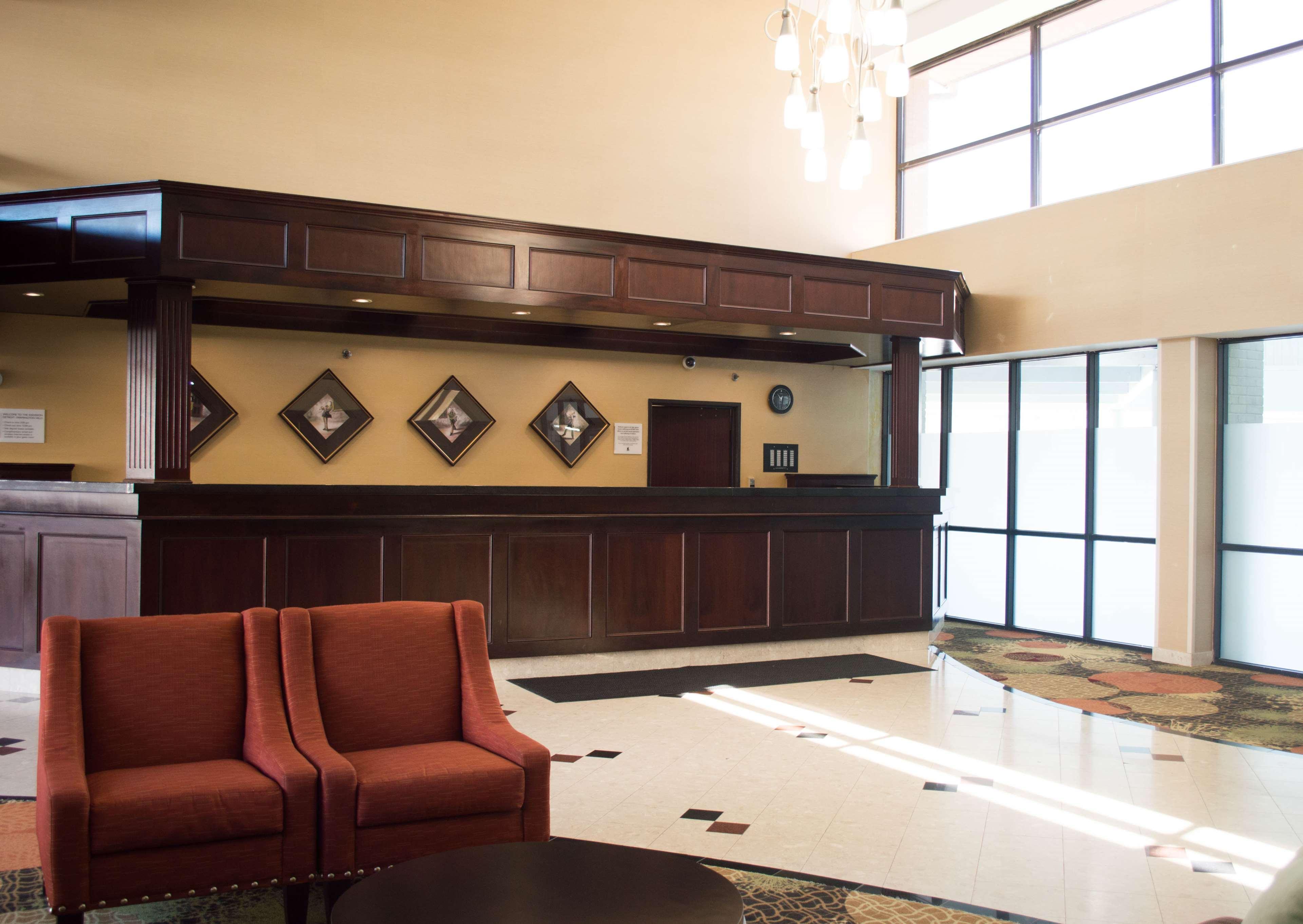 Radisson Hotel Detroit-Farmington Hills Zewnętrze zdjęcie