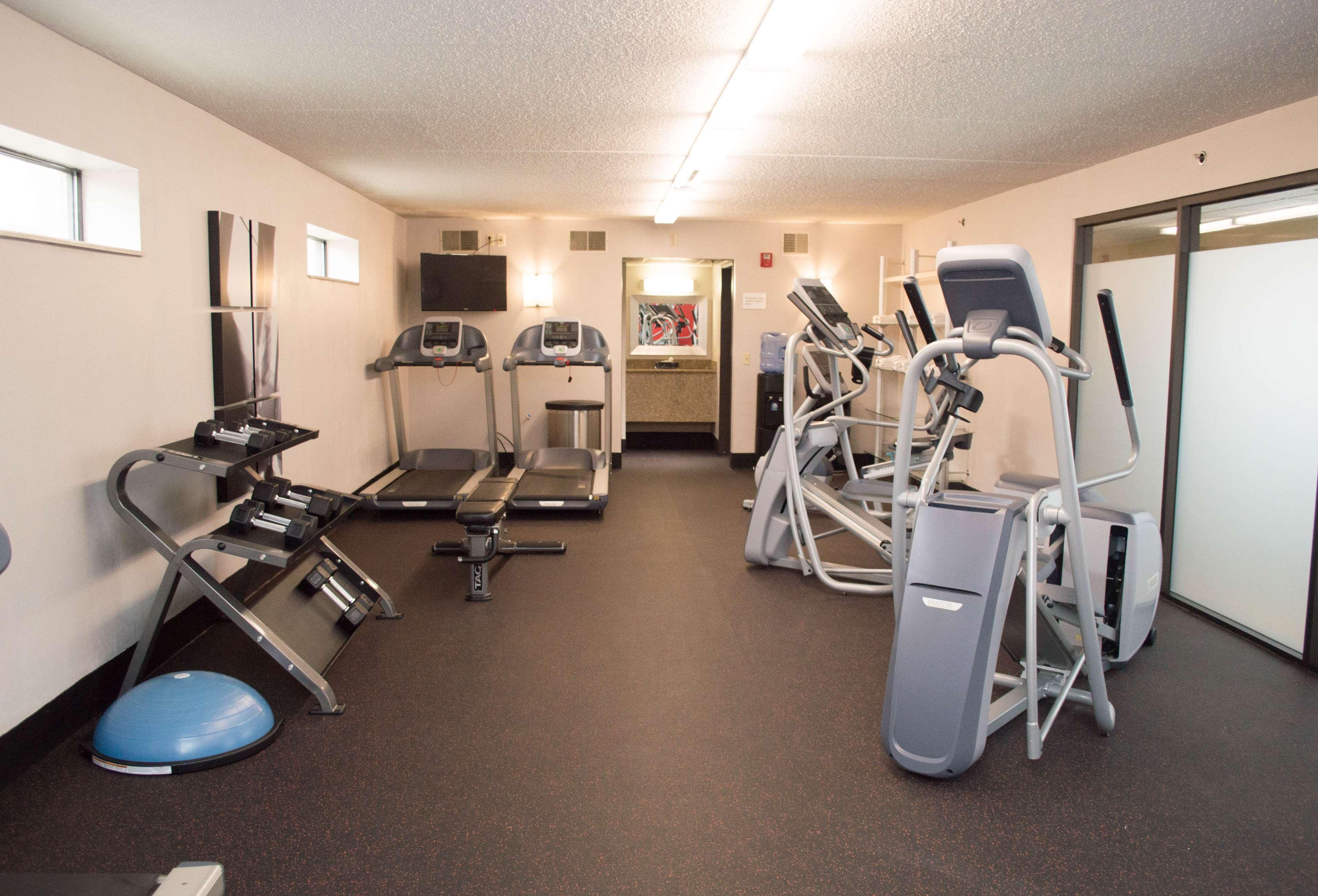 Radisson Hotel Detroit-Farmington Hills Zewnętrze zdjęcie