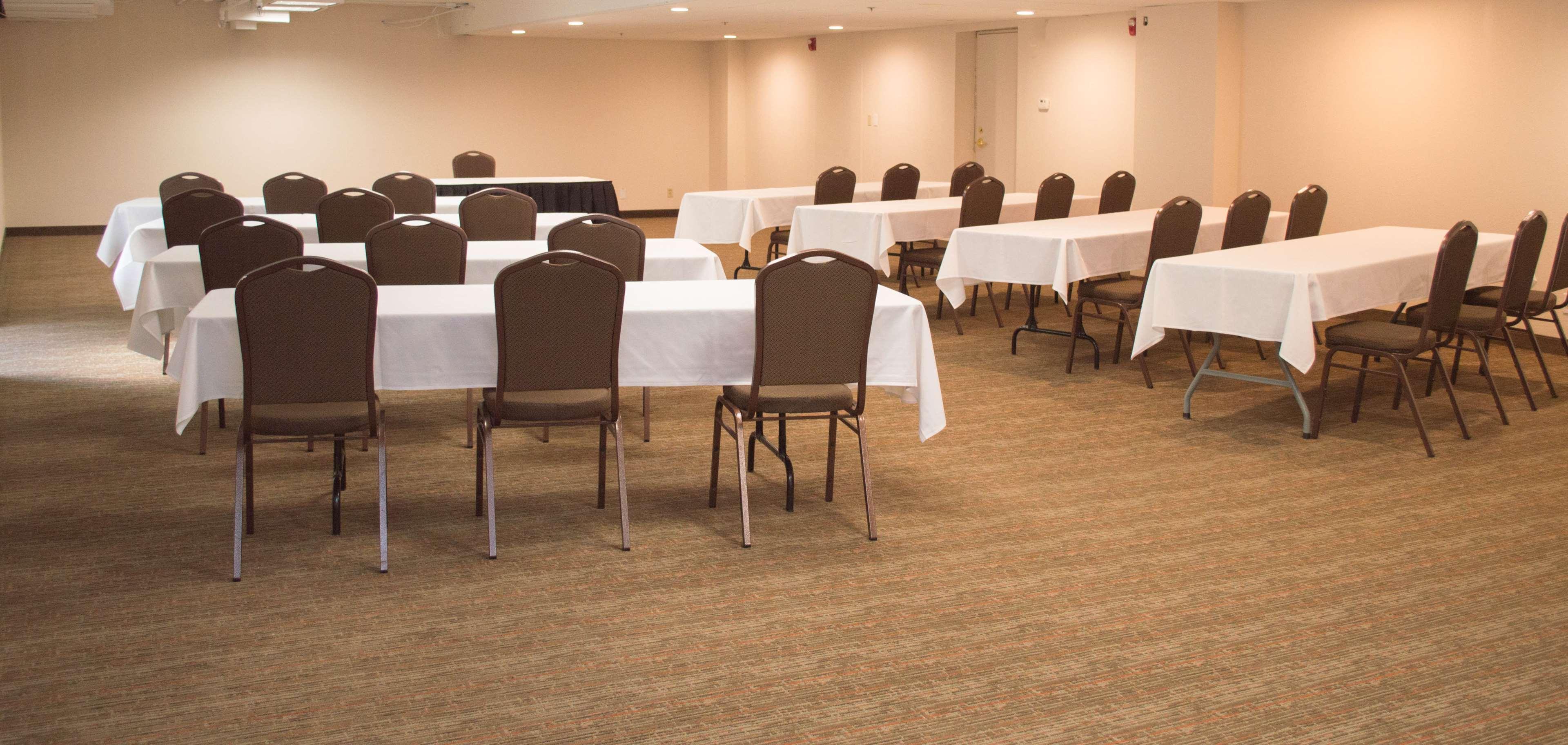 Radisson Hotel Detroit-Farmington Hills Zewnętrze zdjęcie