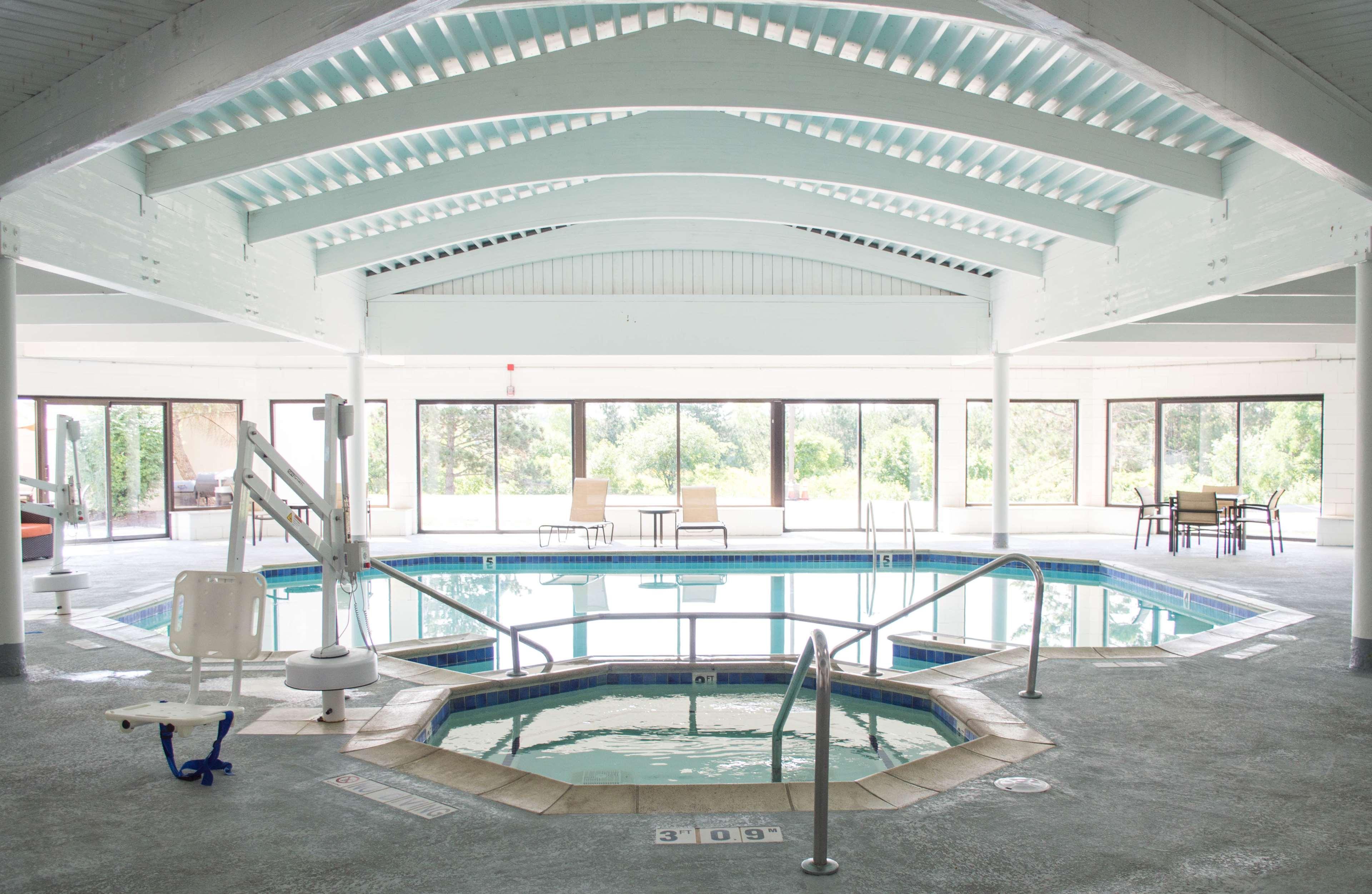 Radisson Hotel Detroit-Farmington Hills Zewnętrze zdjęcie