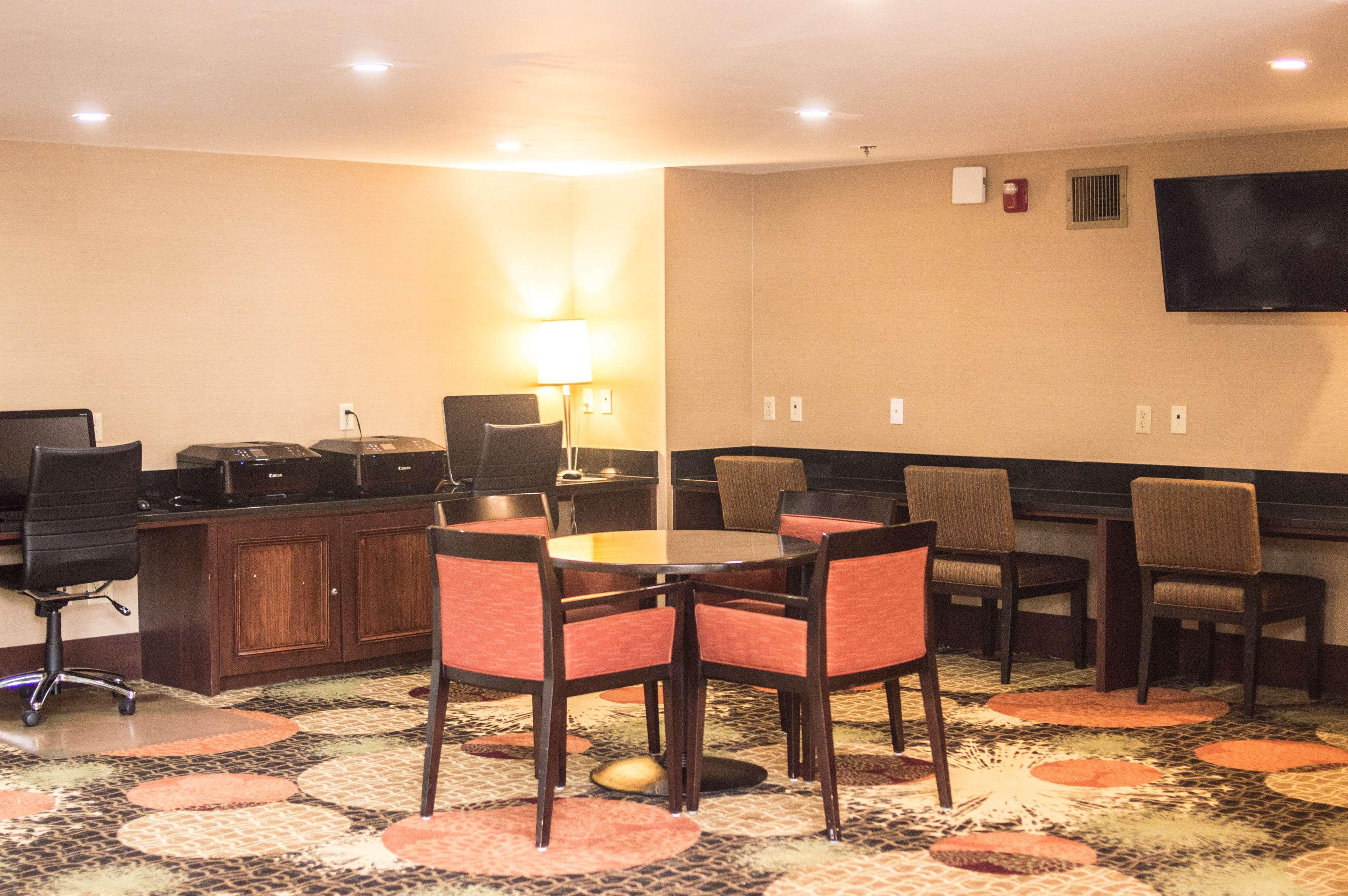 Radisson Hotel Detroit-Farmington Hills Zewnętrze zdjęcie