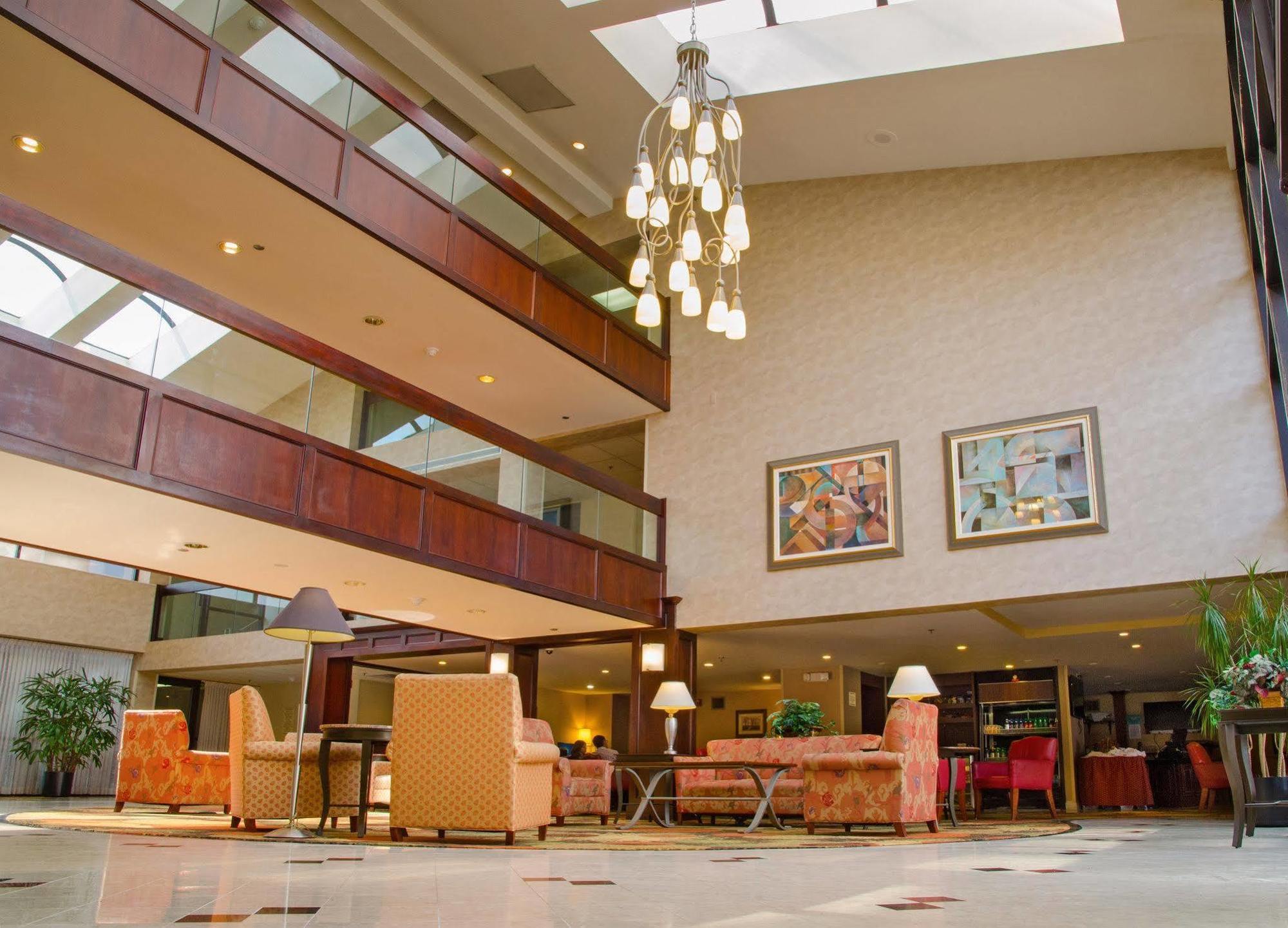 Radisson Hotel Detroit-Farmington Hills Zewnętrze zdjęcie
