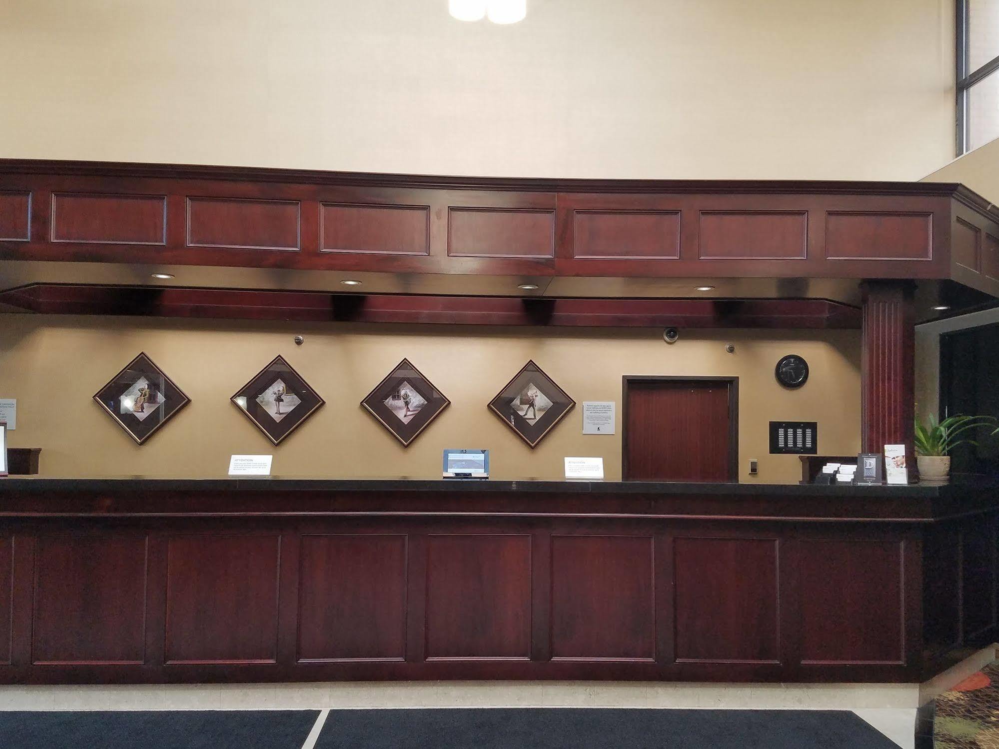 Radisson Hotel Detroit-Farmington Hills Zewnętrze zdjęcie