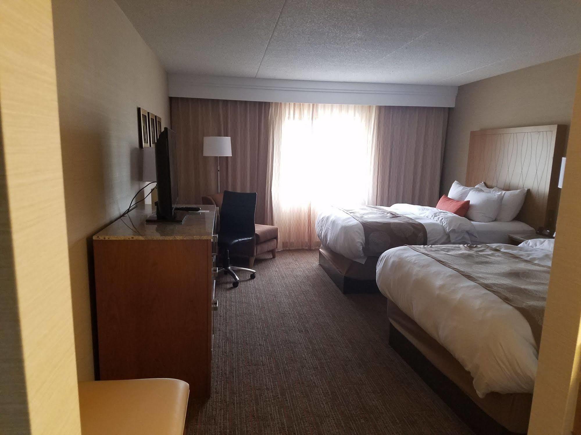 Radisson Hotel Detroit-Farmington Hills Zewnętrze zdjęcie