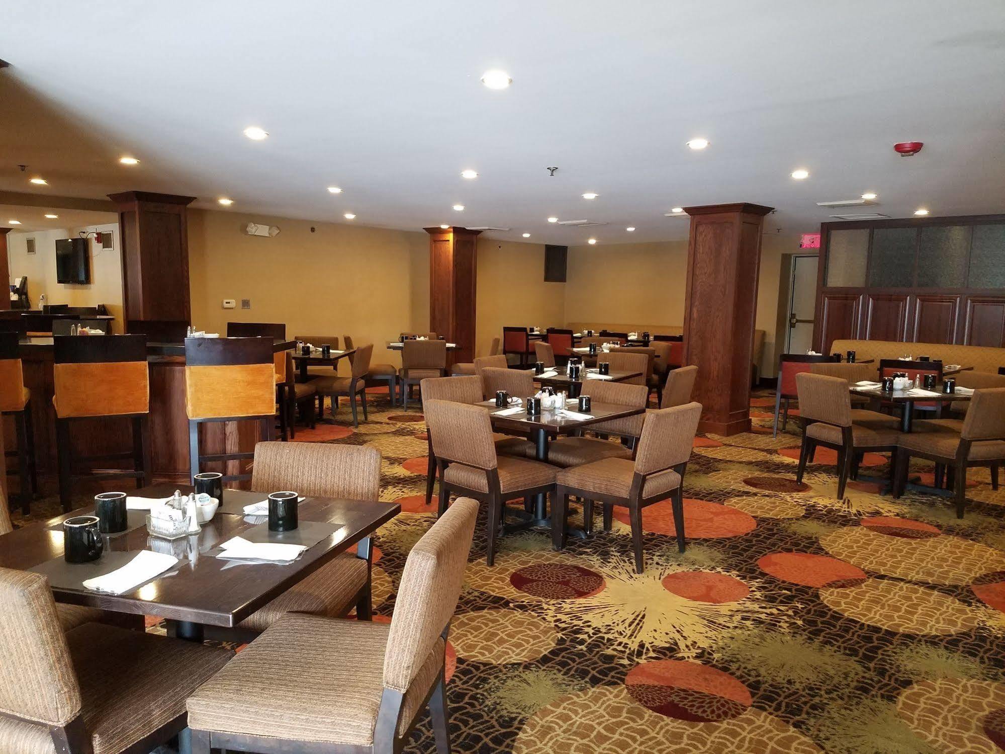 Radisson Hotel Detroit-Farmington Hills Zewnętrze zdjęcie