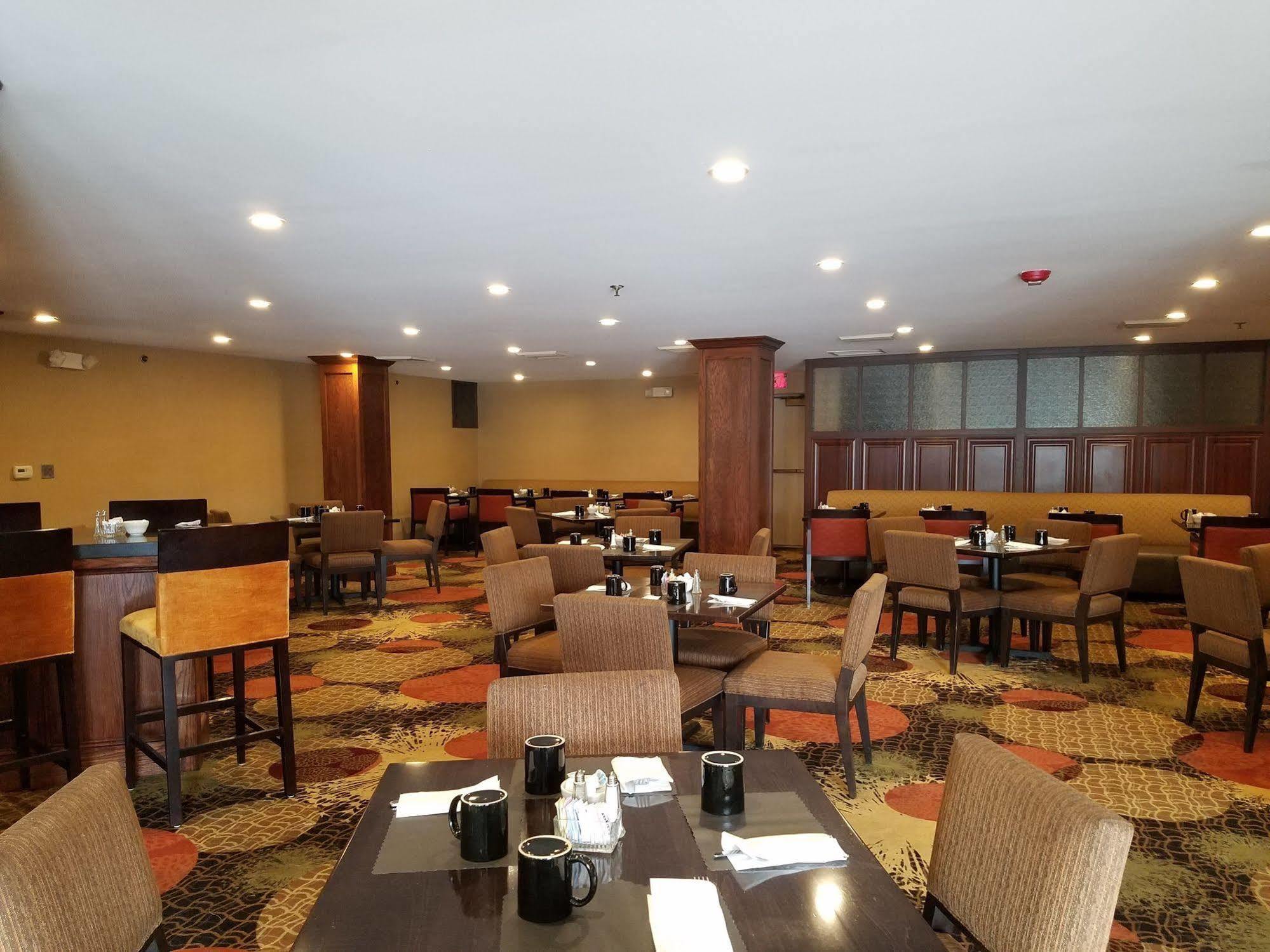 Radisson Hotel Detroit-Farmington Hills Zewnętrze zdjęcie