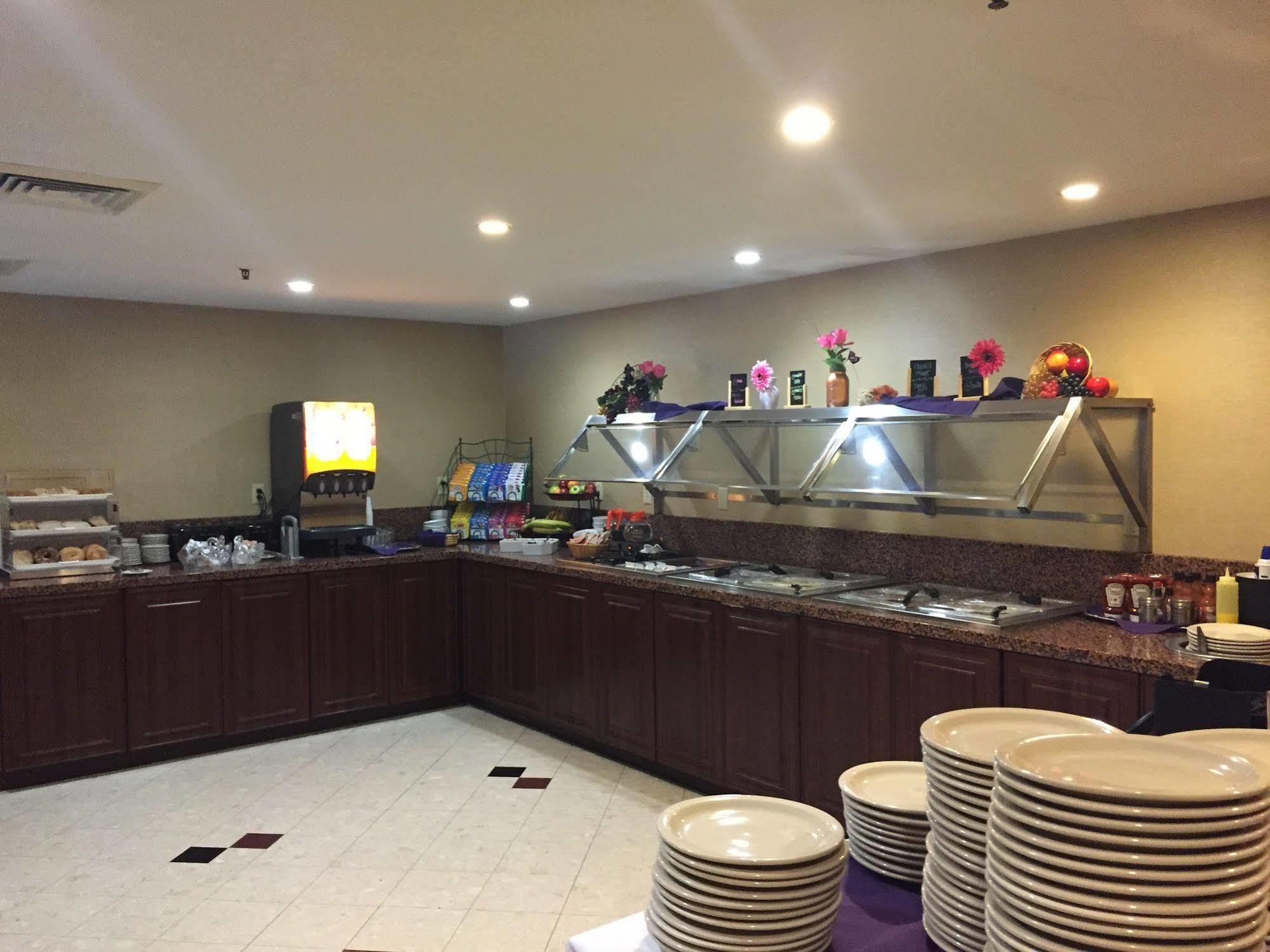 Radisson Hotel Detroit-Farmington Hills Zewnętrze zdjęcie