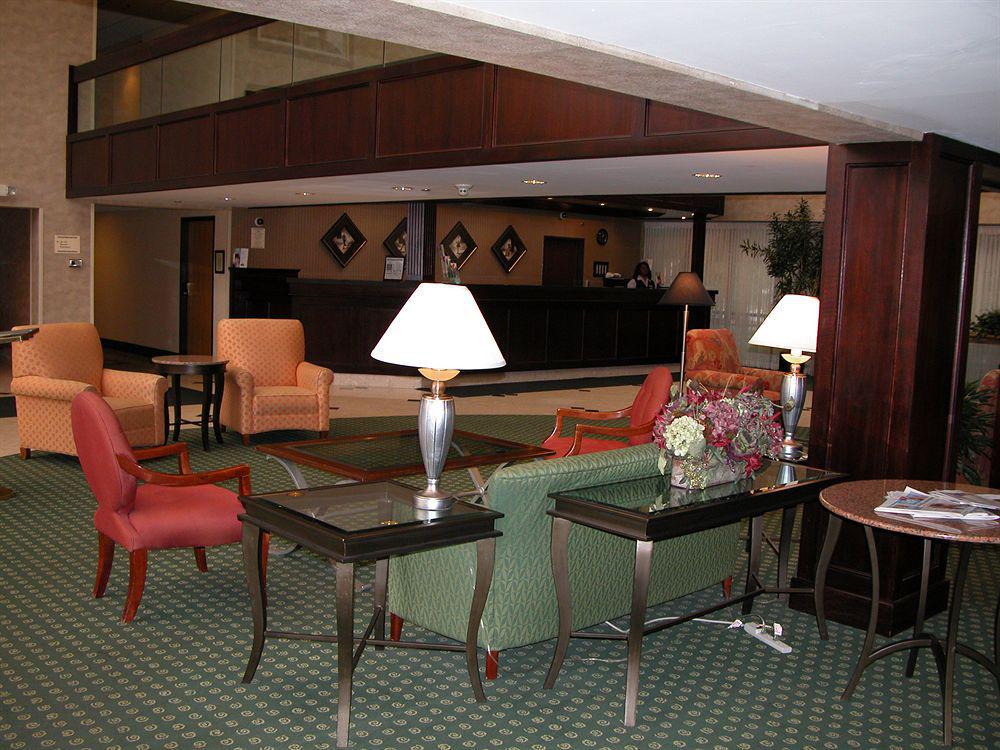 Radisson Hotel Detroit-Farmington Hills Zewnętrze zdjęcie